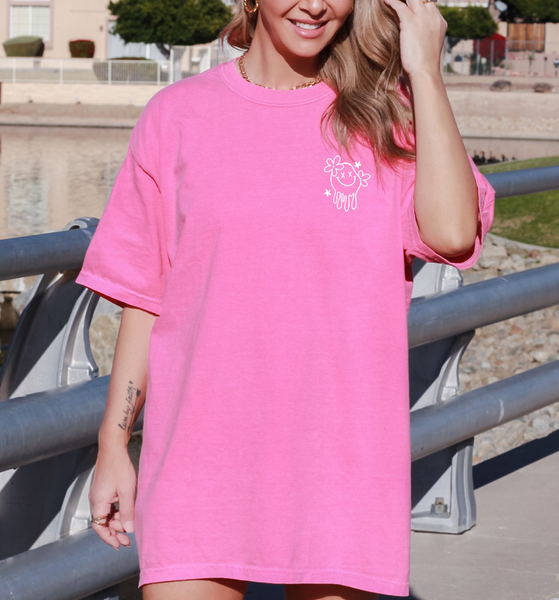 Overstimulated Moms Club Graphic T-shirt. Mom Graphic Tshirt. Graphic T-shirt